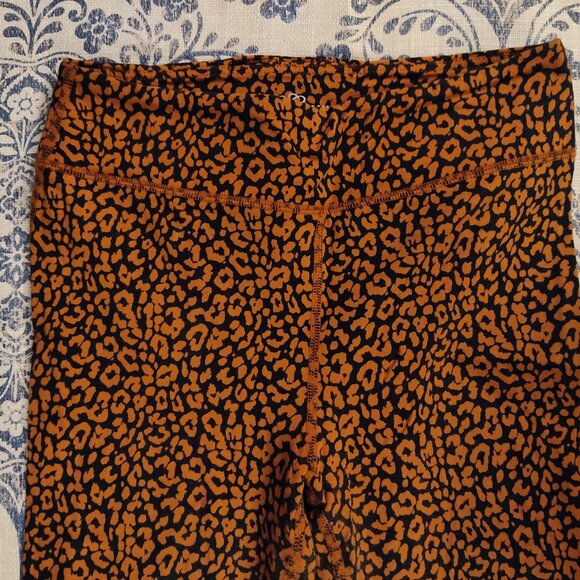 J Crew Weekend Leggings Leopard Print Sz M - Picture 3 of 4